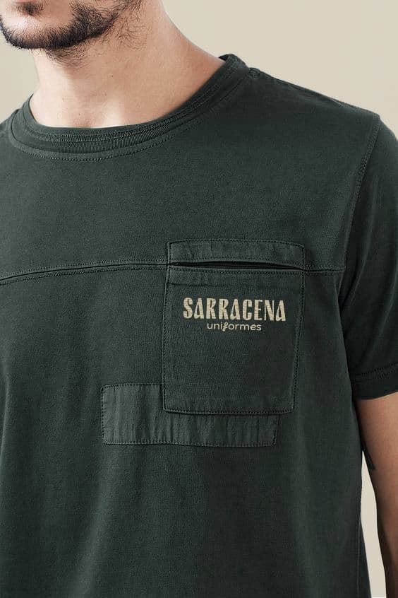 Uniforme industrial com camisa de alta resistência e calça com reforços